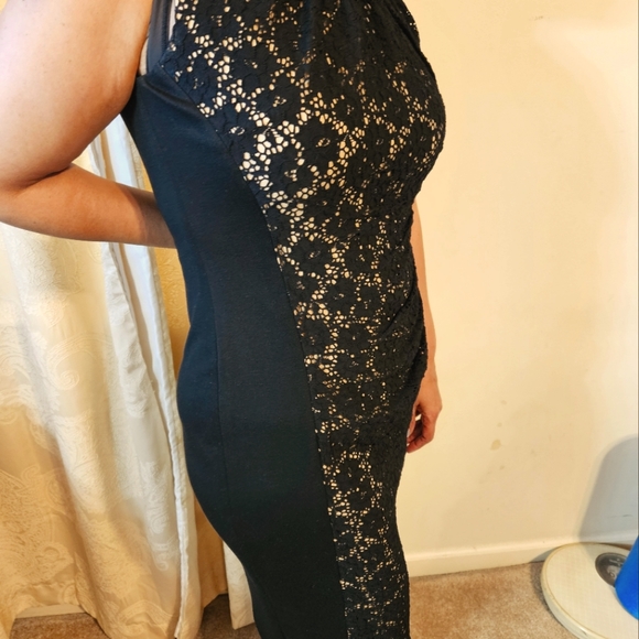 Dress - Picture 3 of 4